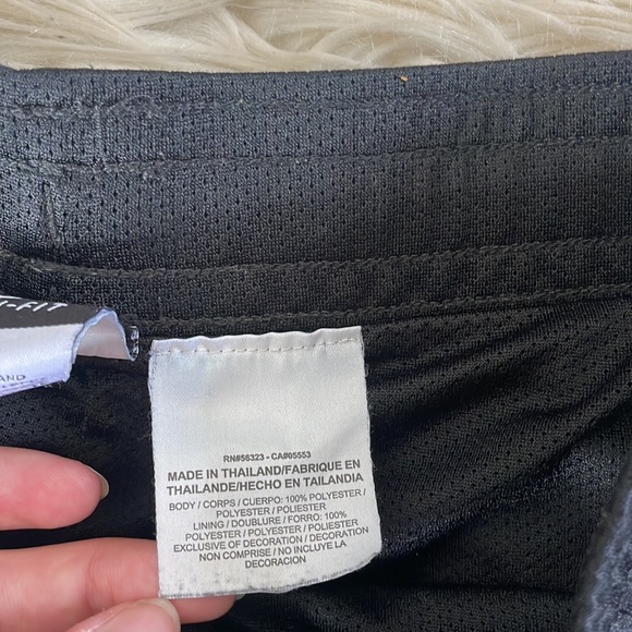 Nike dry fit breathable athletic flowing black track shorts short shorts sz XS - Picture 17 of 17